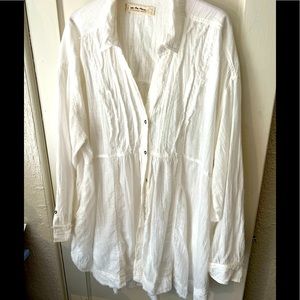 We the Free oversize gauzy cream tunic… has pockets! XL